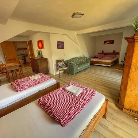 3 Apartment Burghaslach
